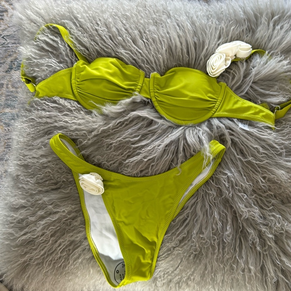 2 Pcs Swim  Size S  Brand New